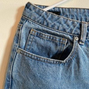 Frank & Oak Stevie High Waisted Jean in Pale Washed Blue